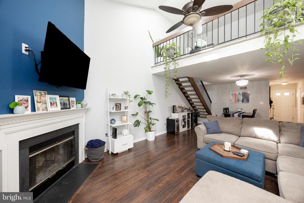 443 WESTRIDGE DRIVE 102