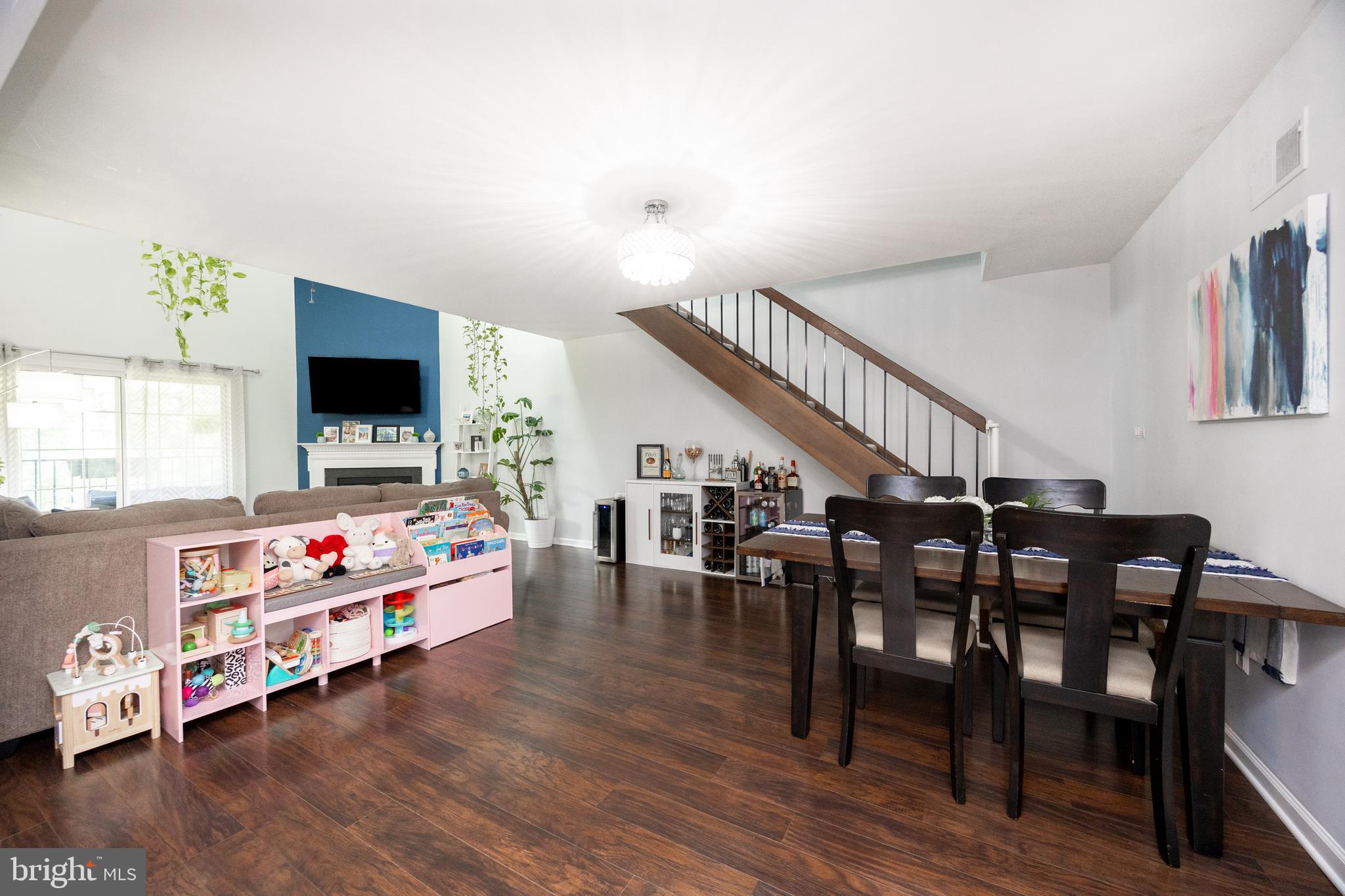 443 WESTRIDGE DRIVE 102