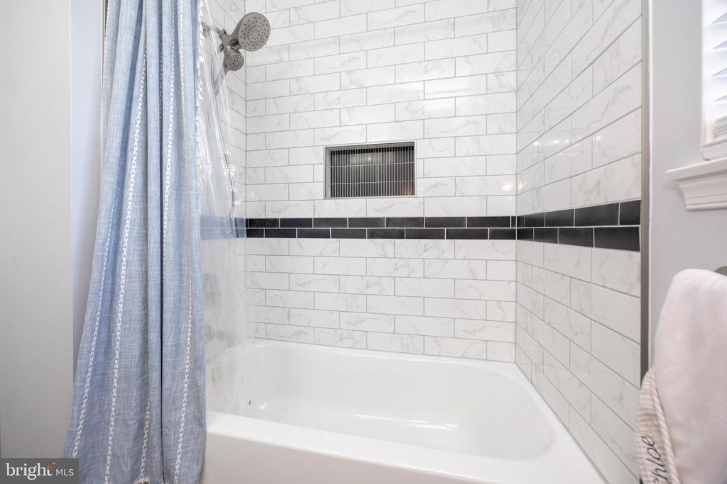 443 WESTRIDGE DRIVE 102
