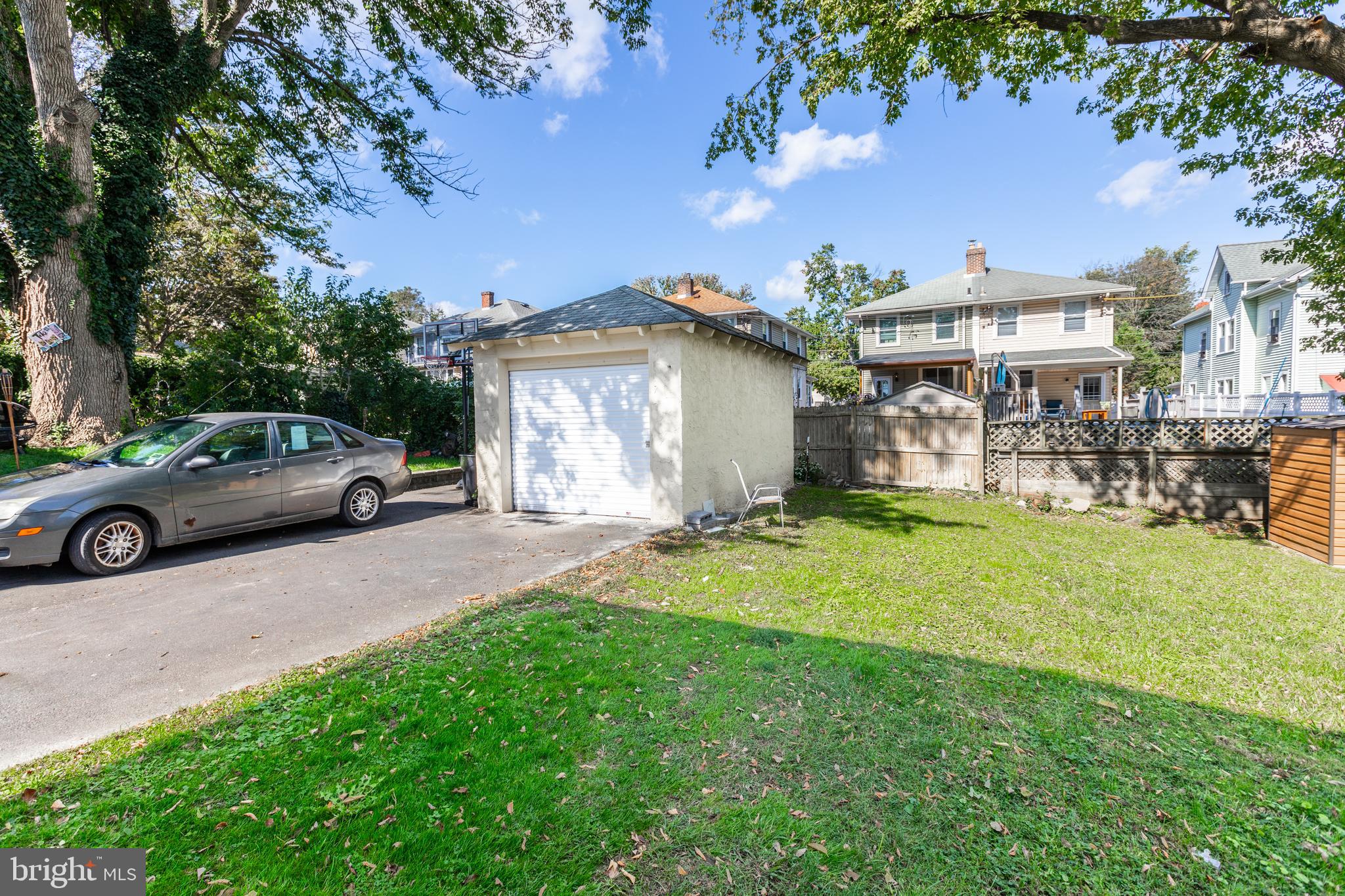 3205 Albemarle Ave