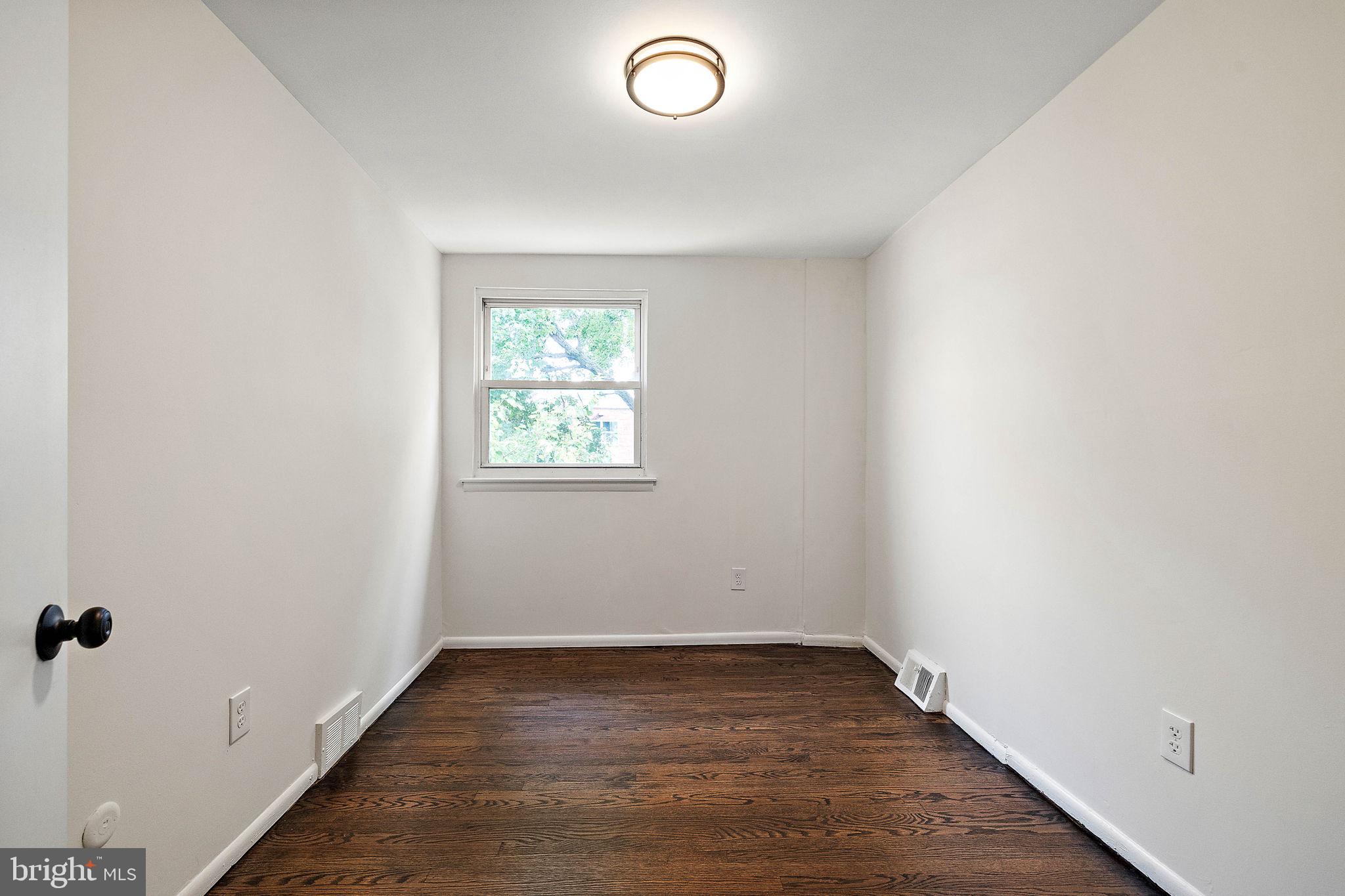 1545 Rainer Rd
