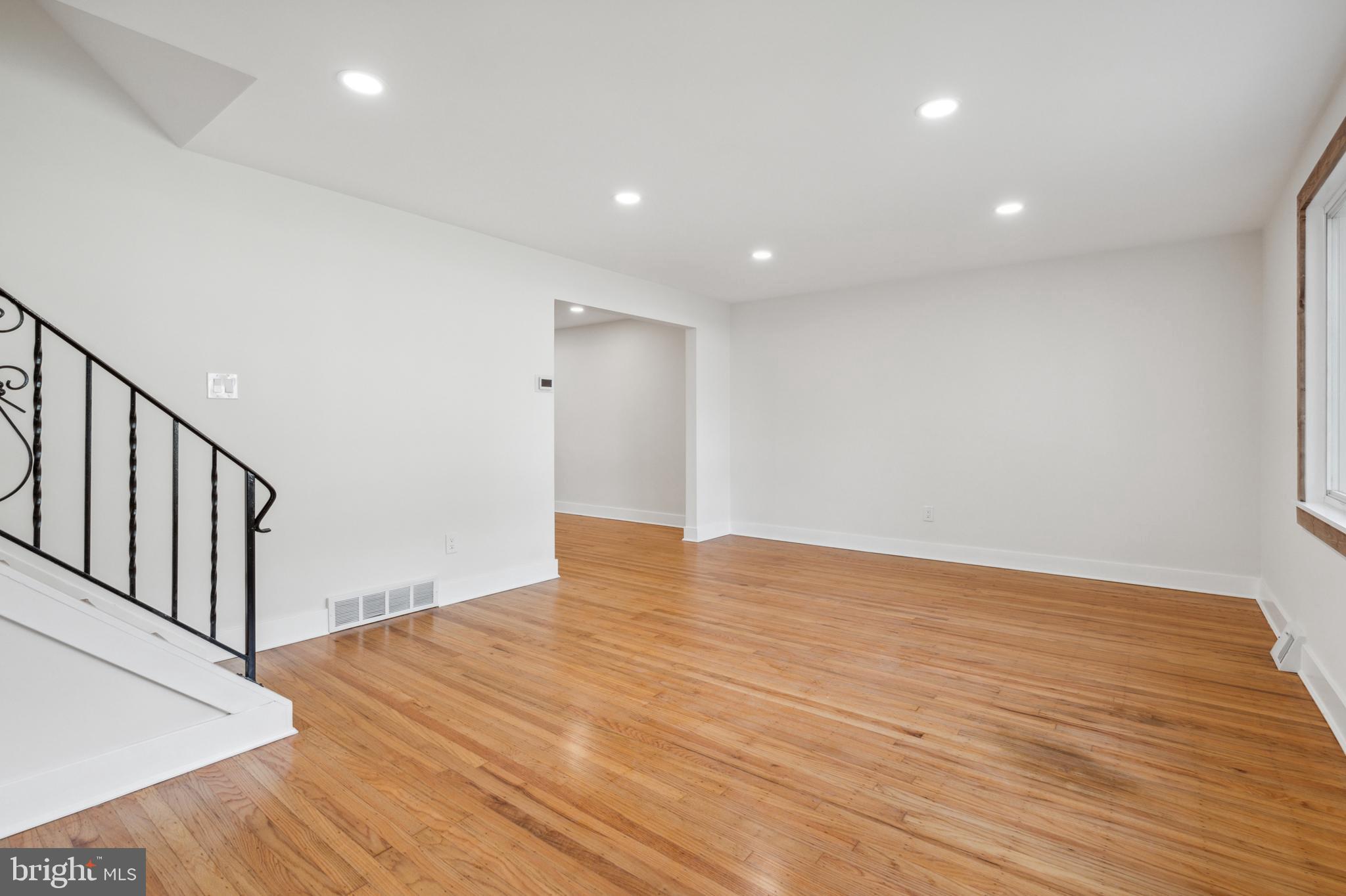 825 Adams Dr