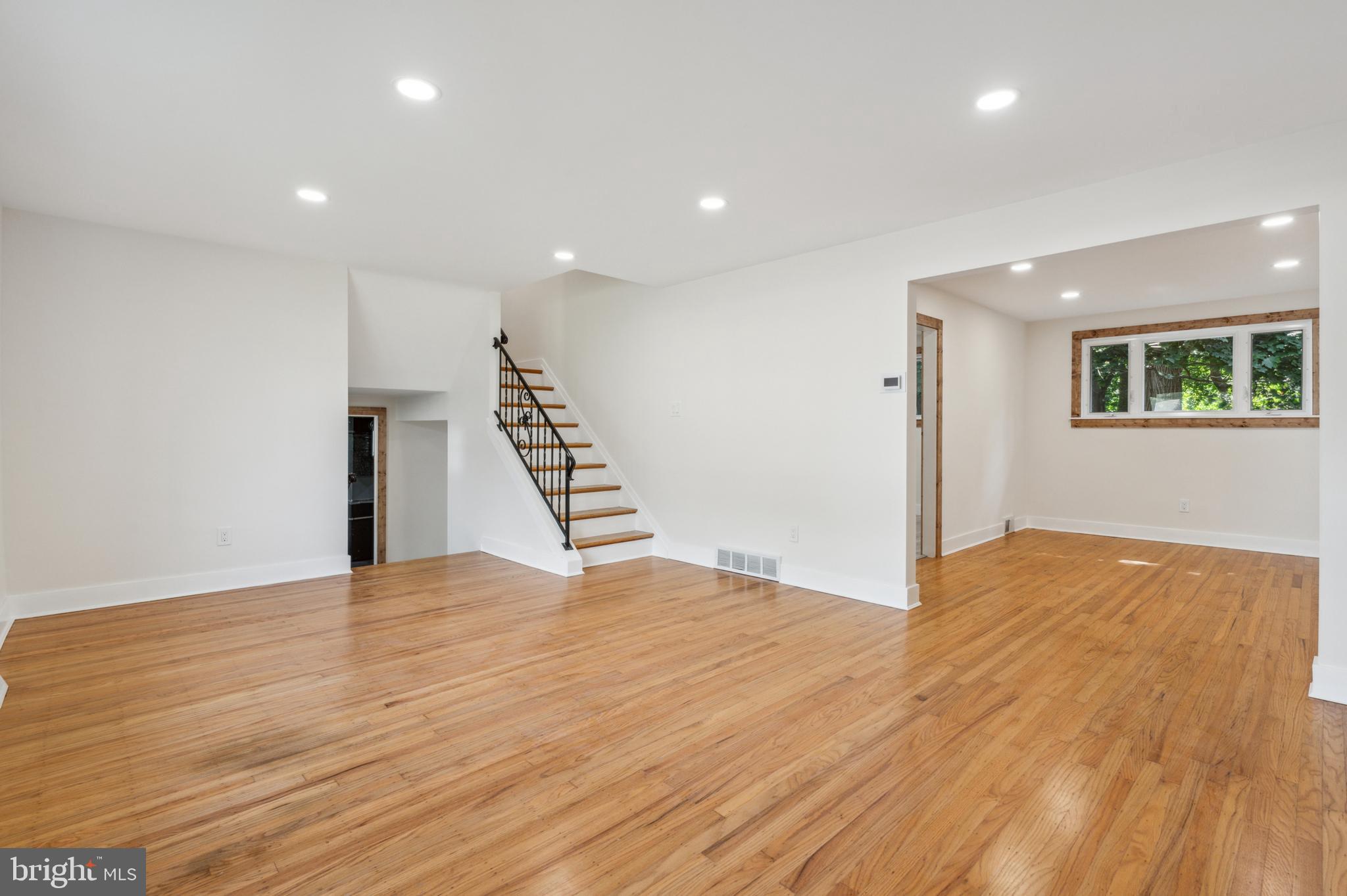 825 Adams Dr