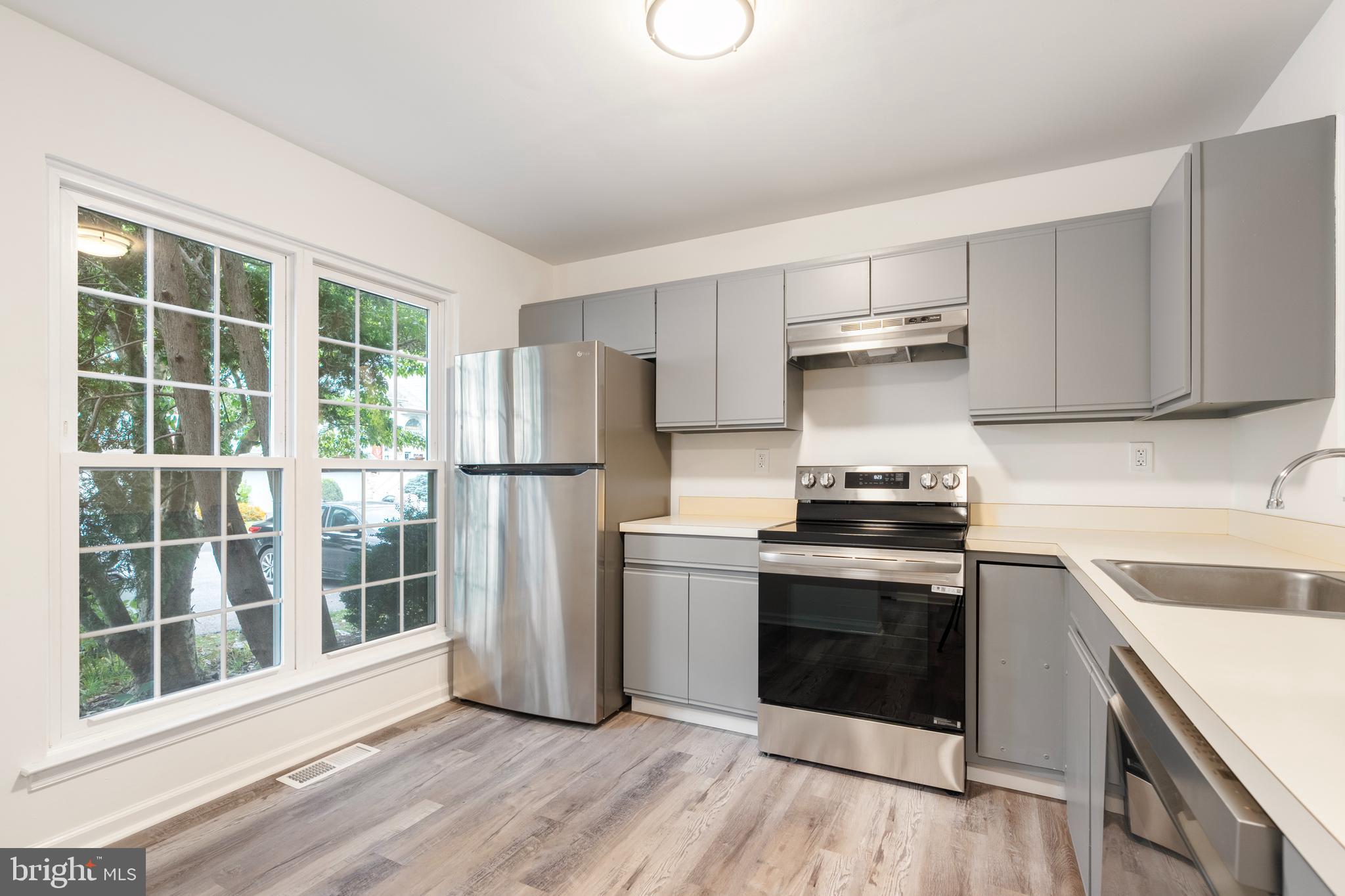 161 Nottingham Ct