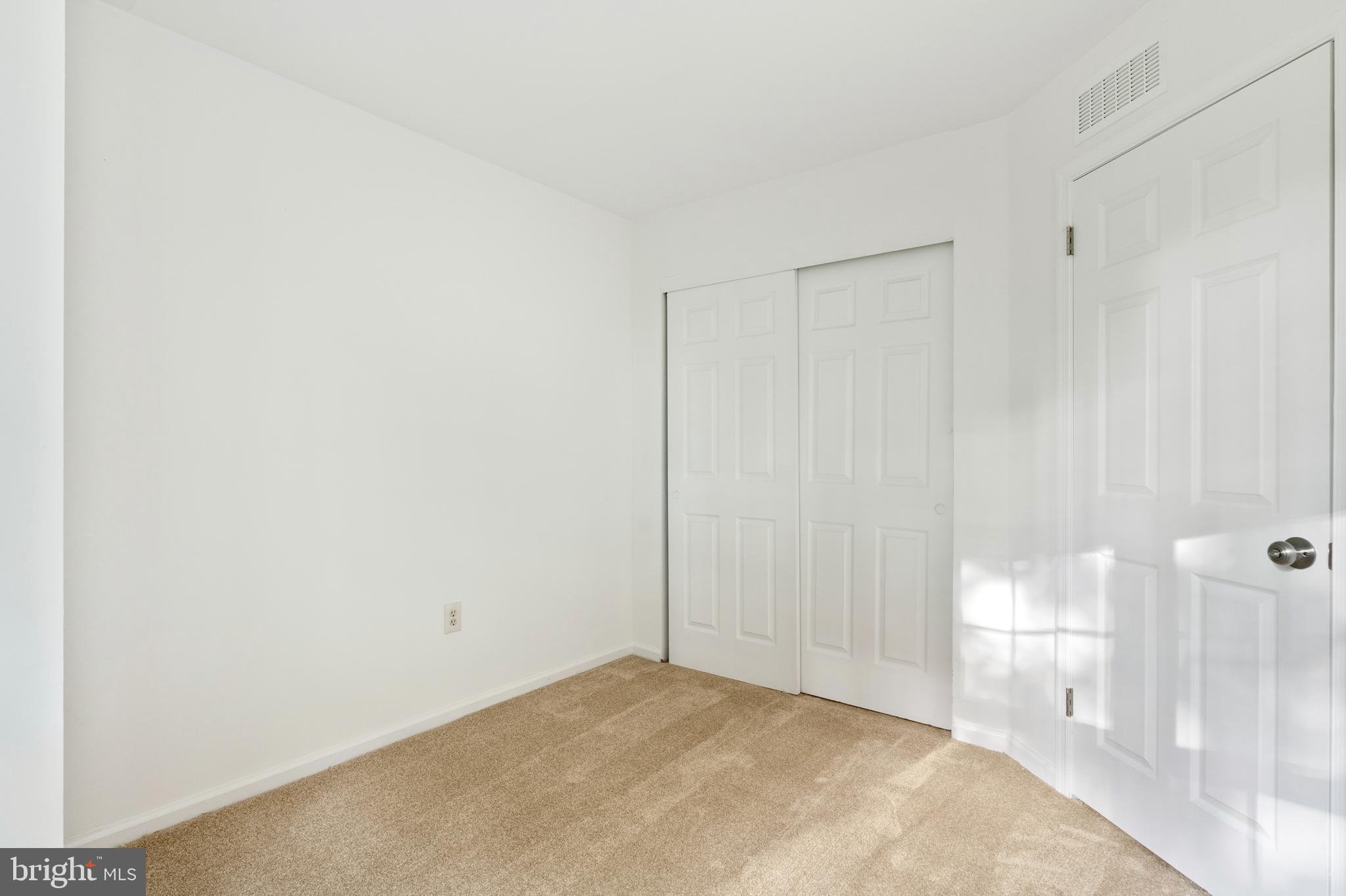 161 Nottingham Ct