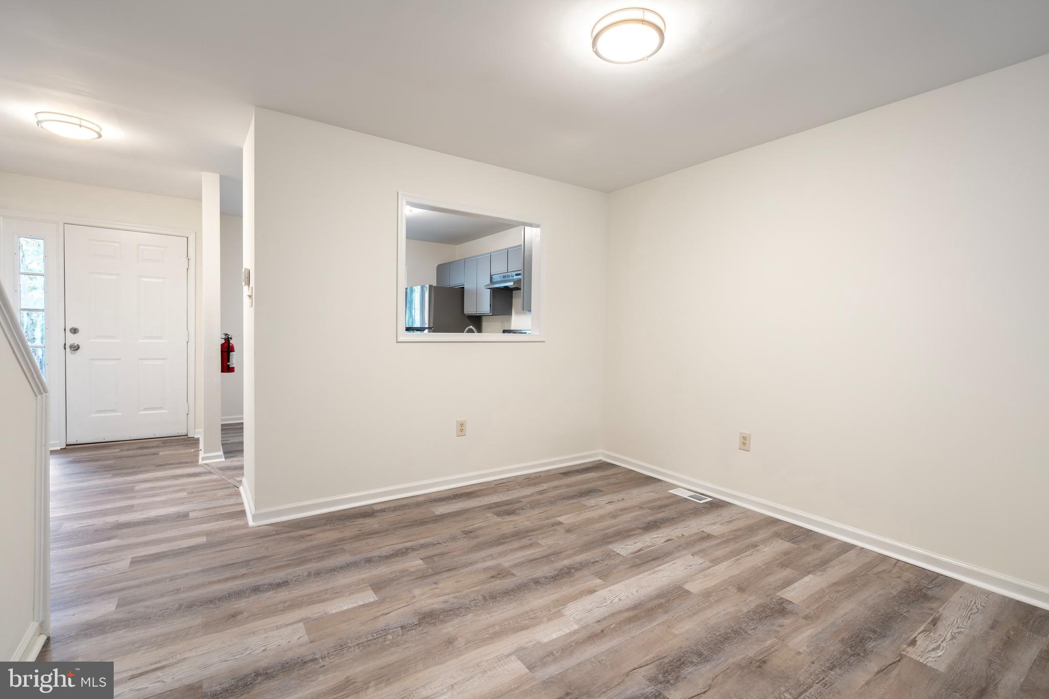 161 Nottingham Ct