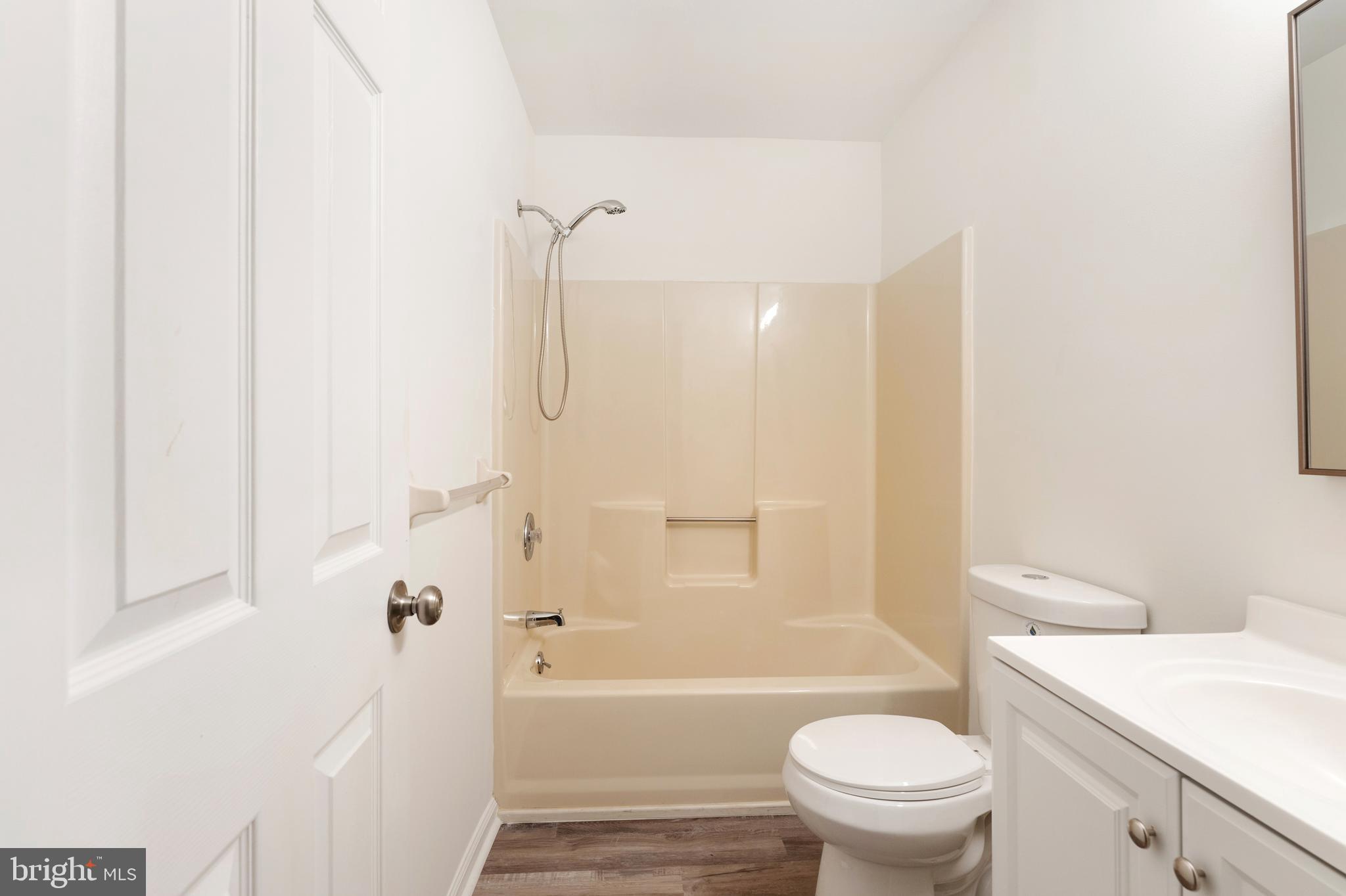 161 Nottingham Ct