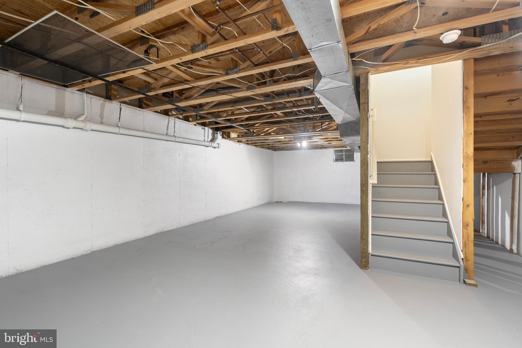 161 Nottingham Ct