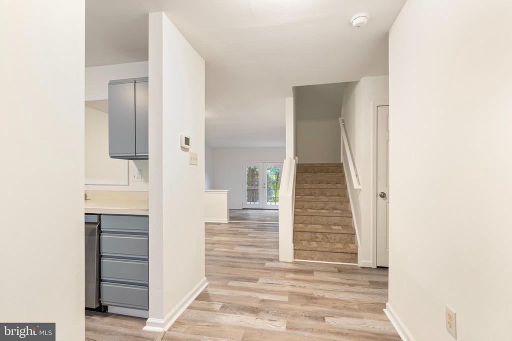 161 Nottingham Ct
