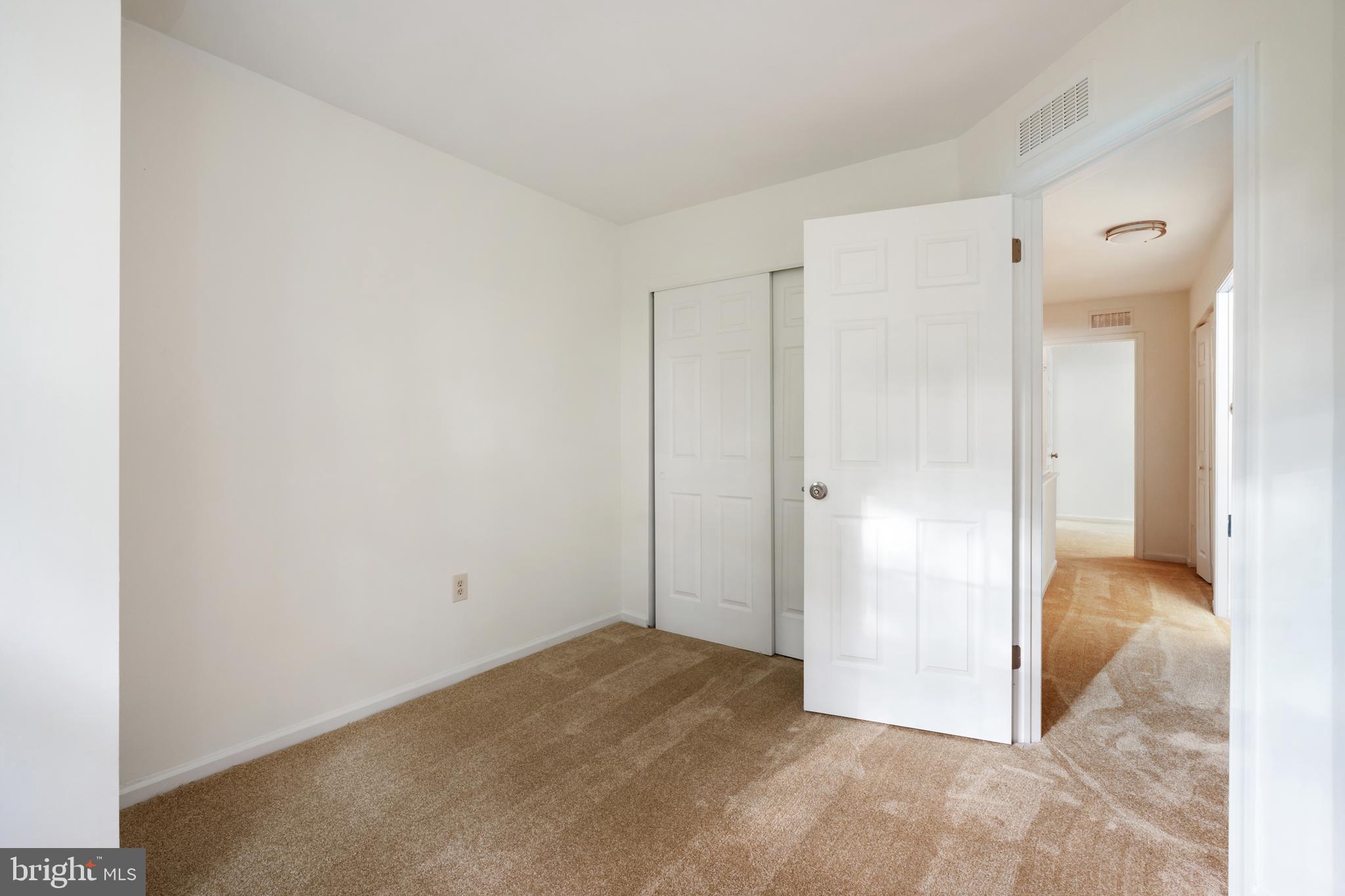 161 Nottingham Ct
