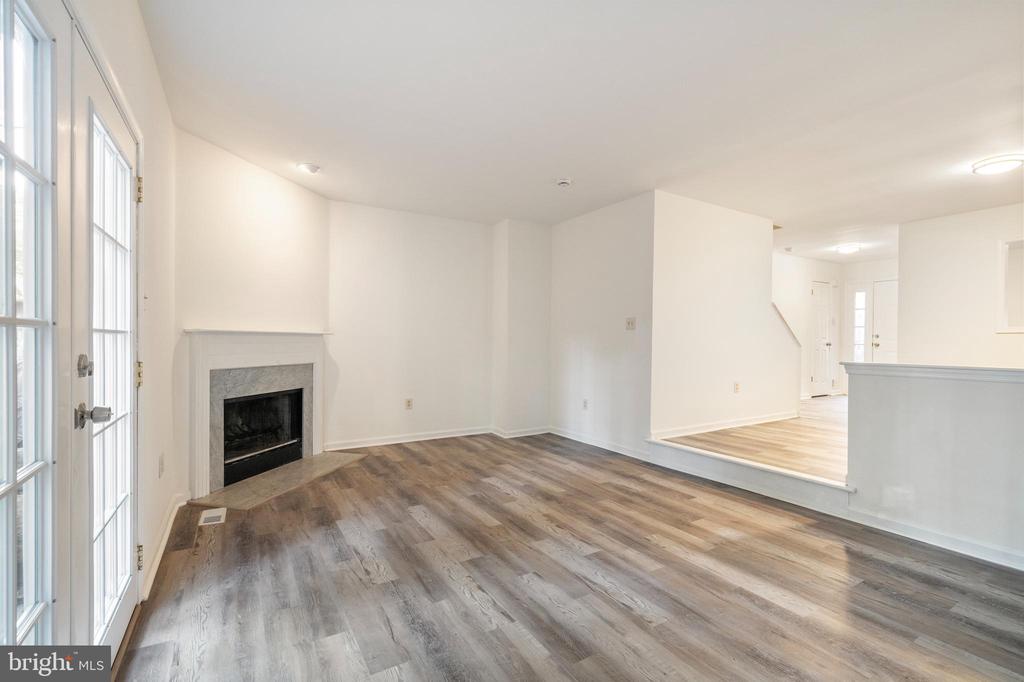 161 Nottingham Ct