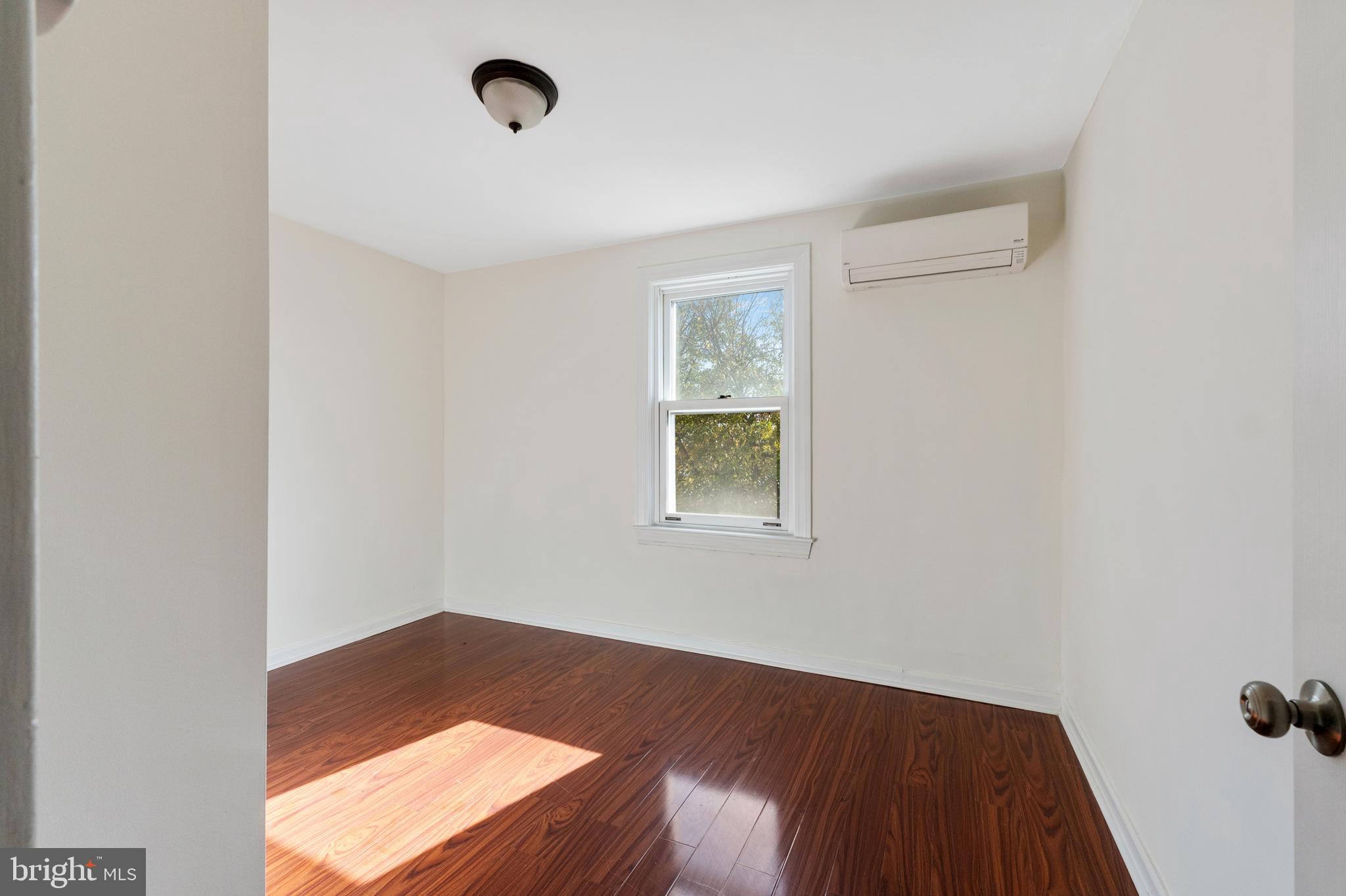 318 Seminole St