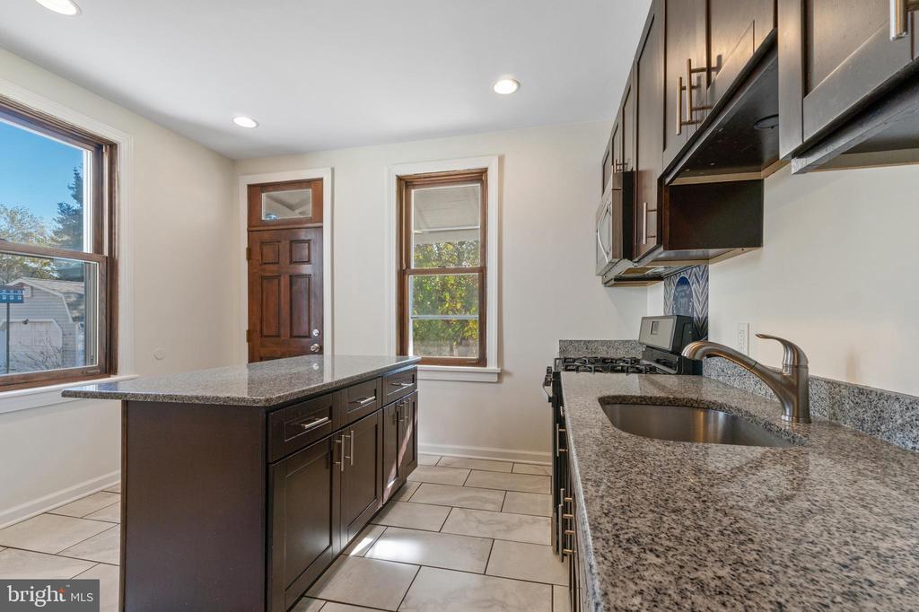 318 Seminole St