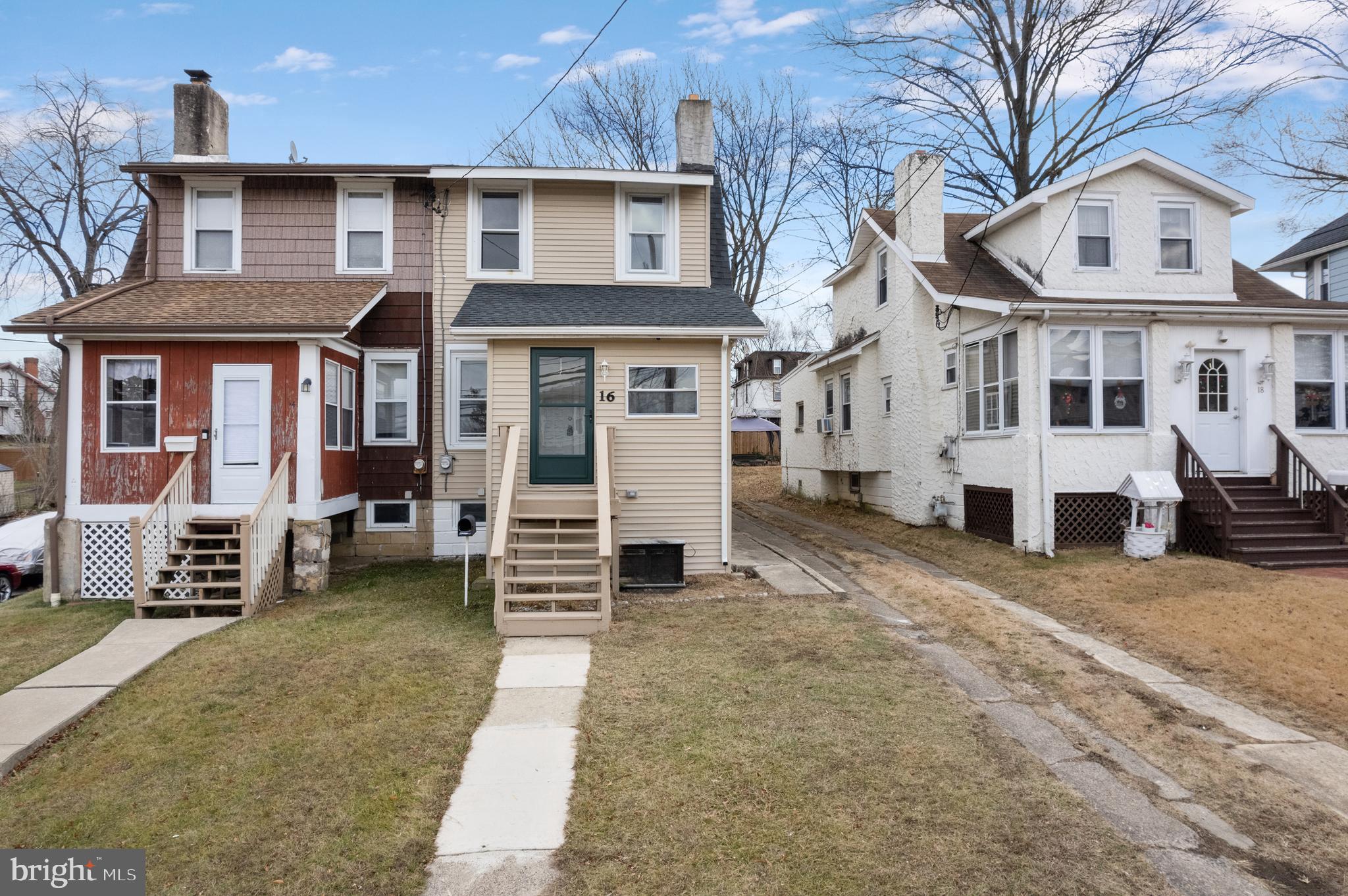 16 Ridgeway Ave