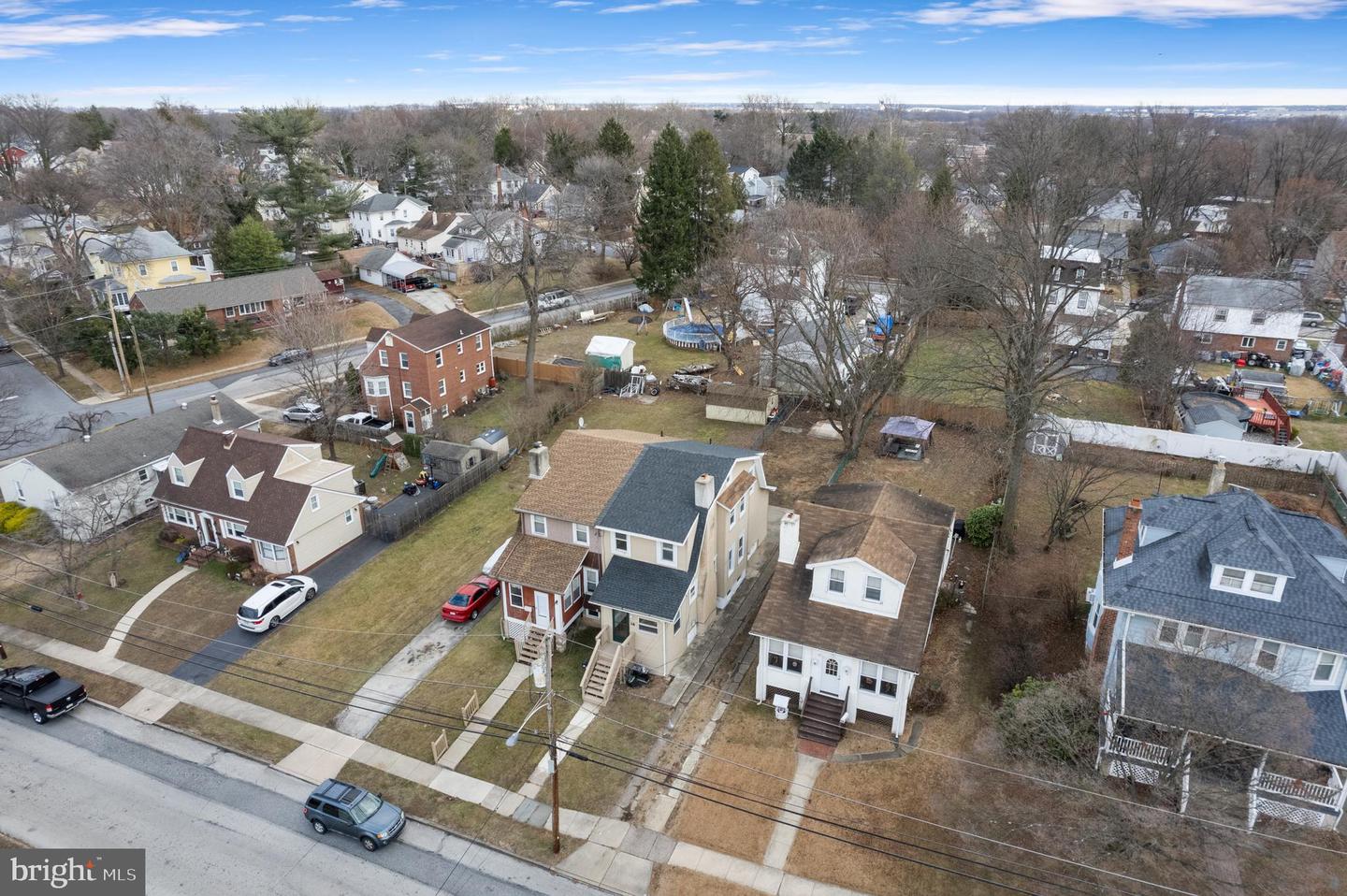 16 Ridgeway Ave