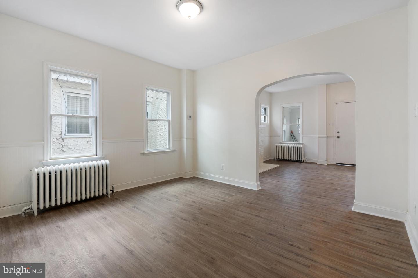 16 Ridgeway Ave