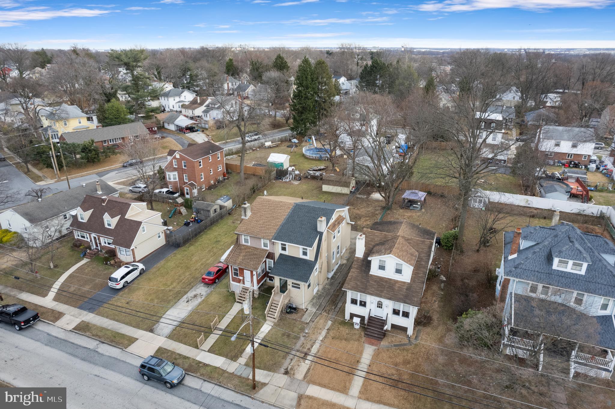 16 Ridgeway Ave