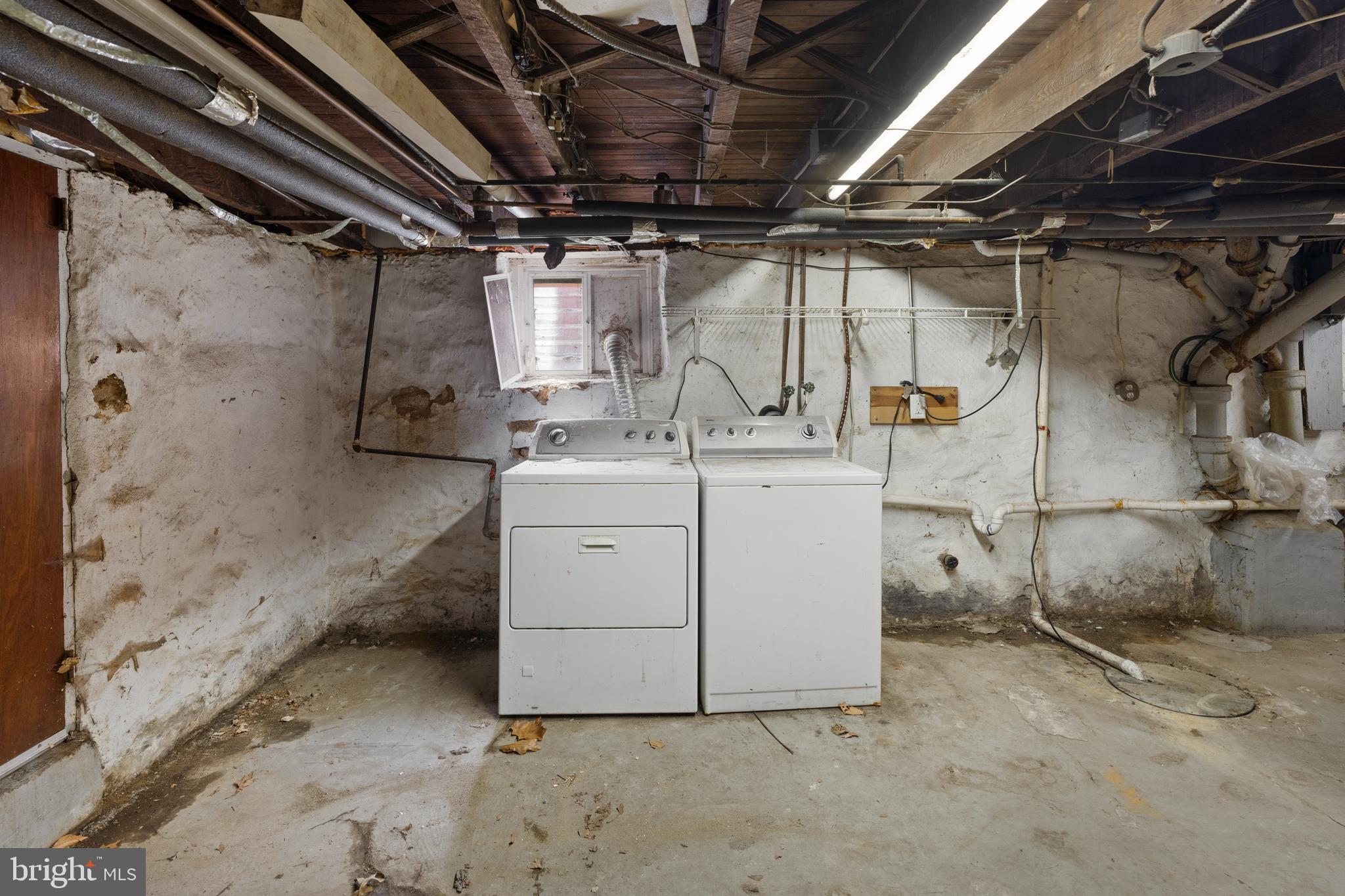 320 W Providence Rd