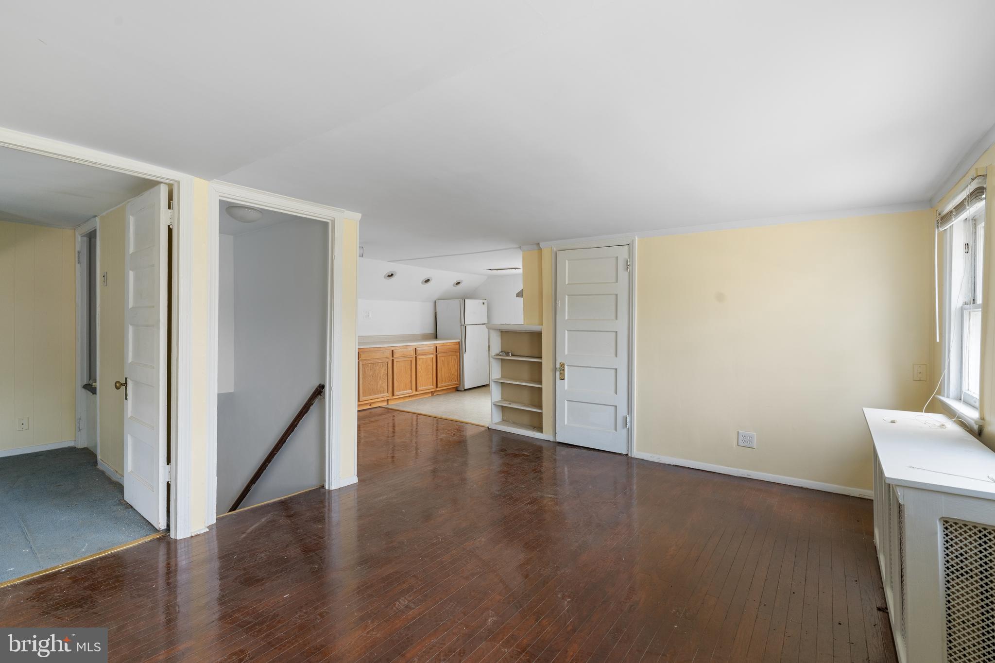 320 W Providence Rd