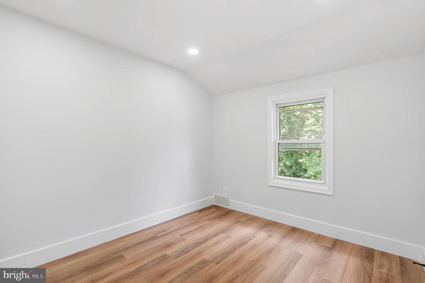 311 Beechwood Rd