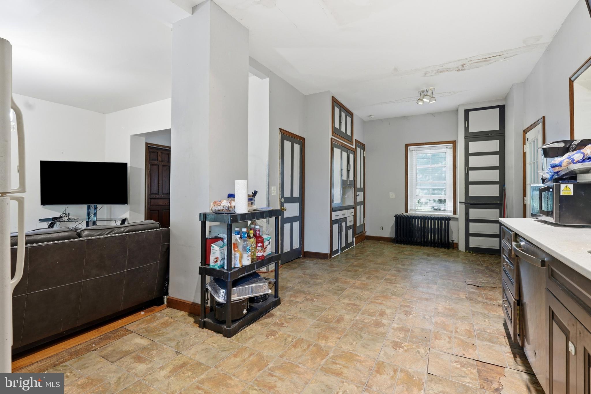 503 CHESTER PIKE