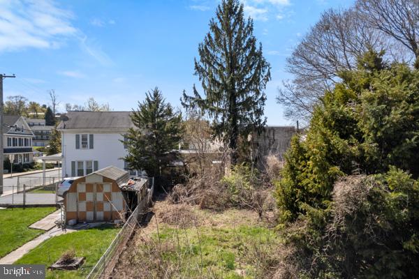 85 E Franklin St