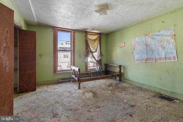 85 E Franklin St