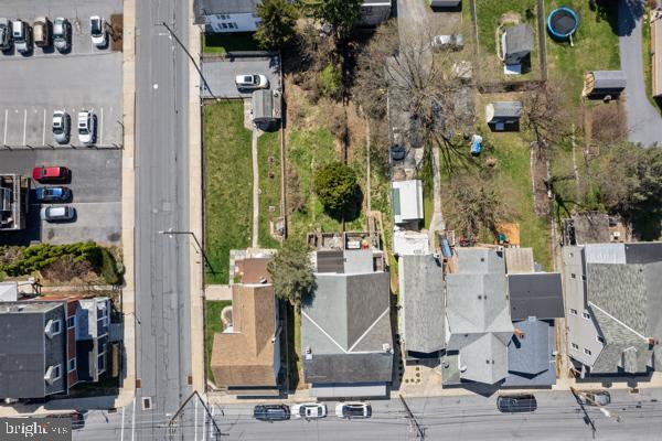 85 E Franklin St