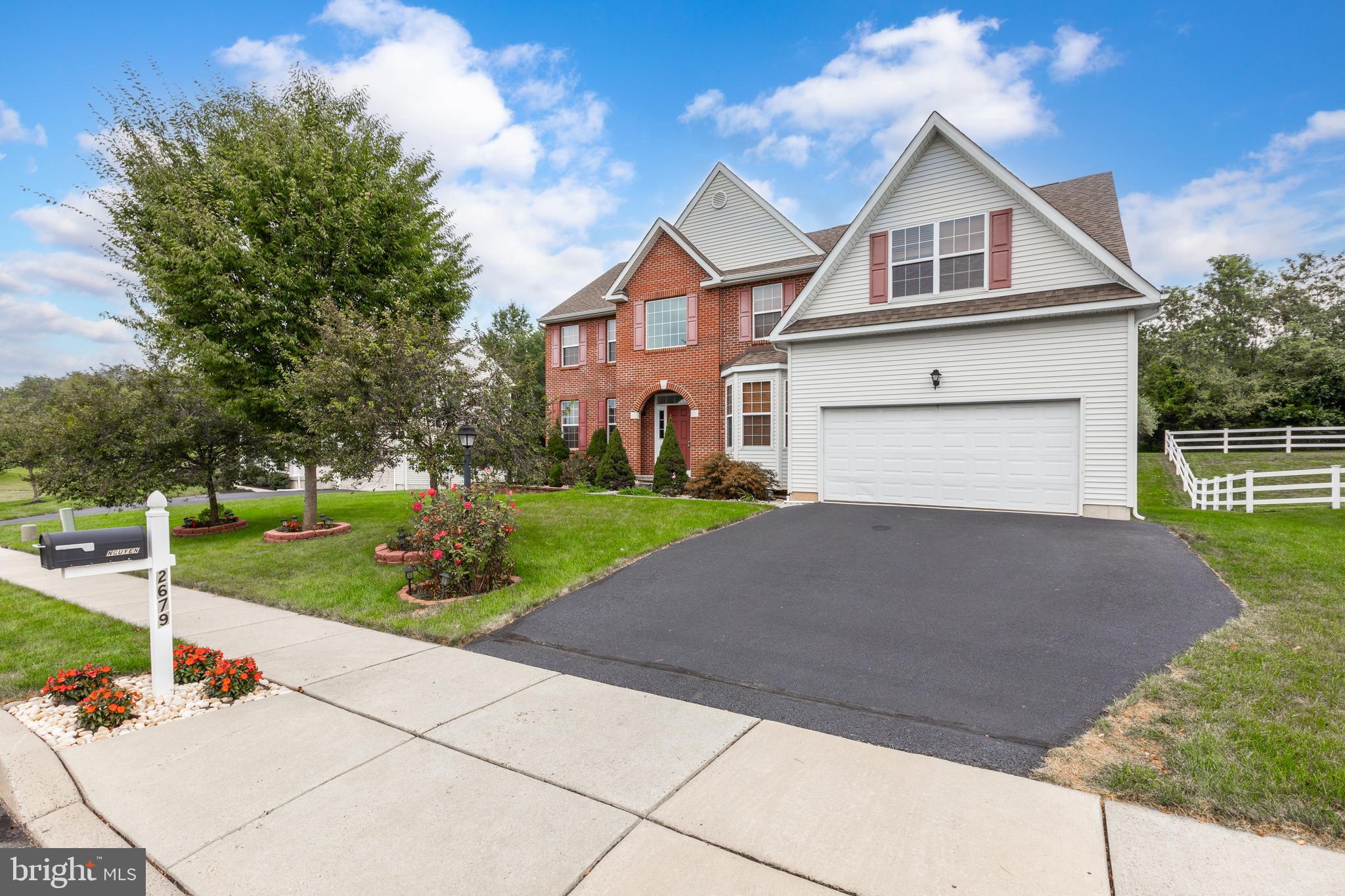 2679 Saint Victoria Dr