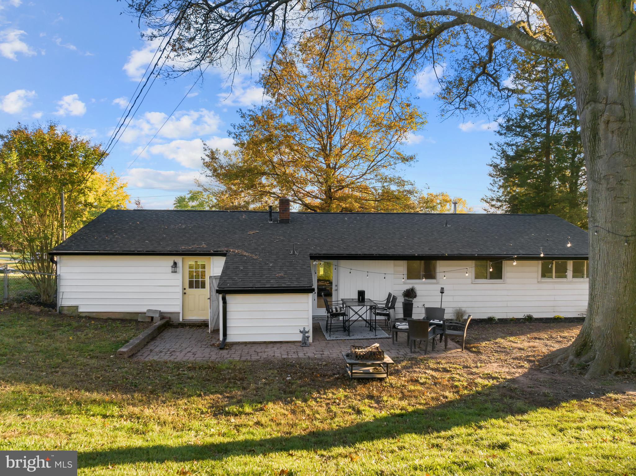 975 Betzwood Dr