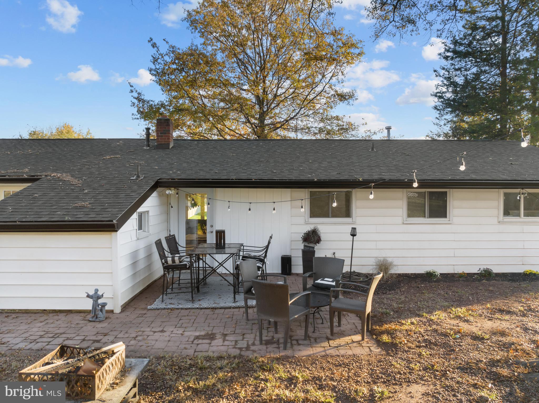 975 Betzwood Dr