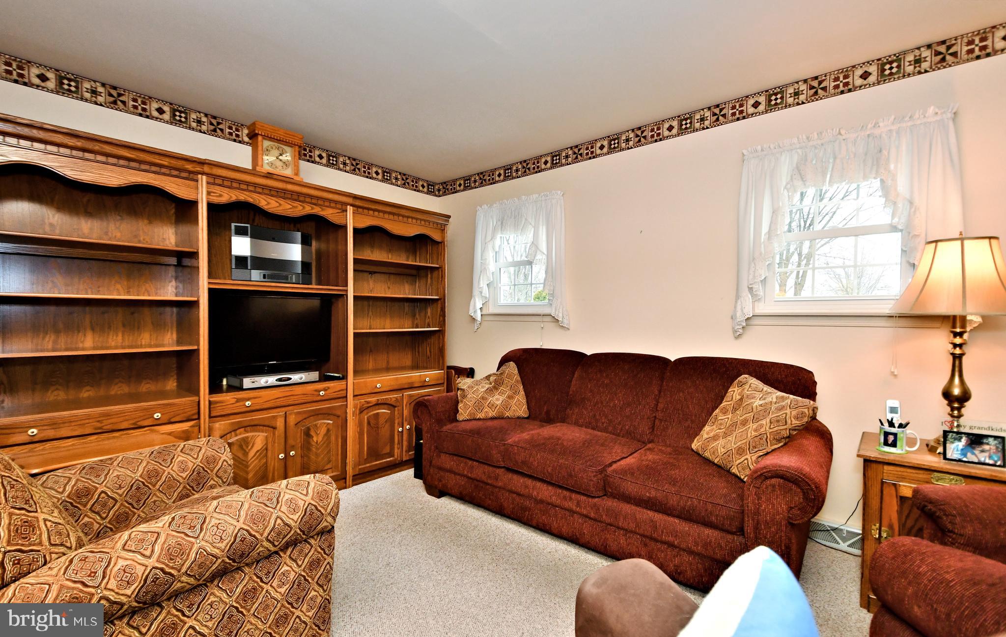 217 Jade Dr