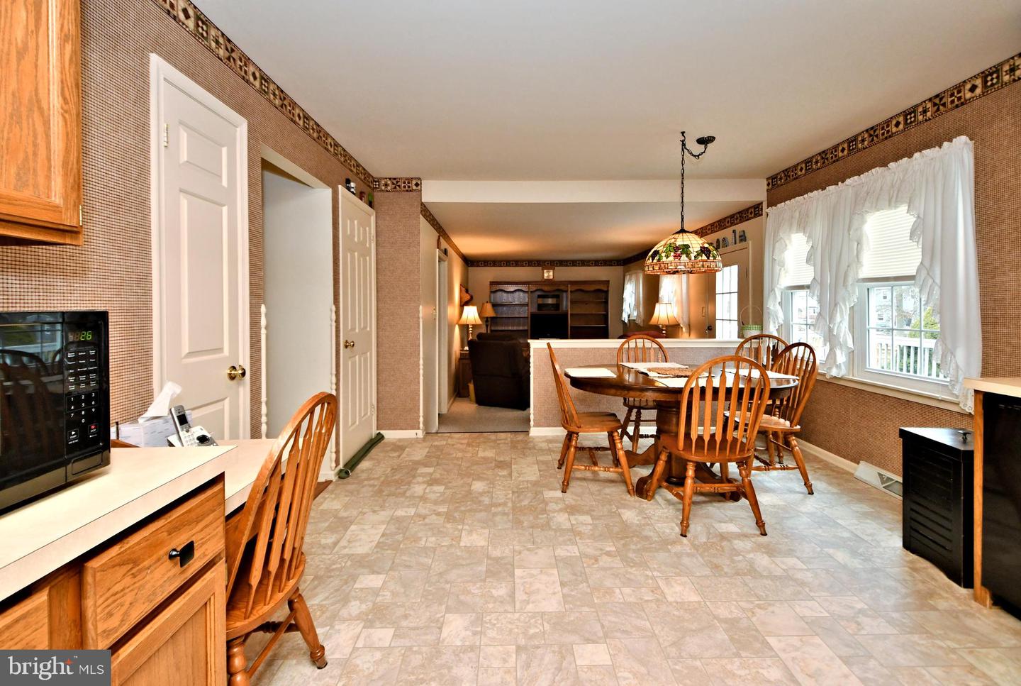 217 Jade Dr