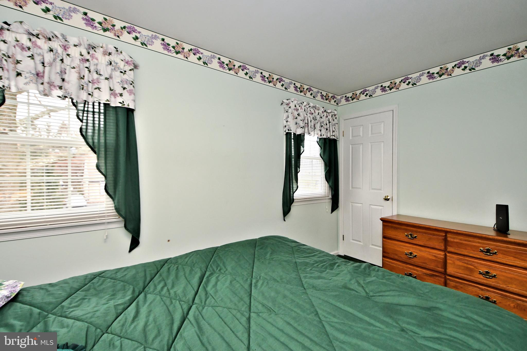 217 Jade Dr