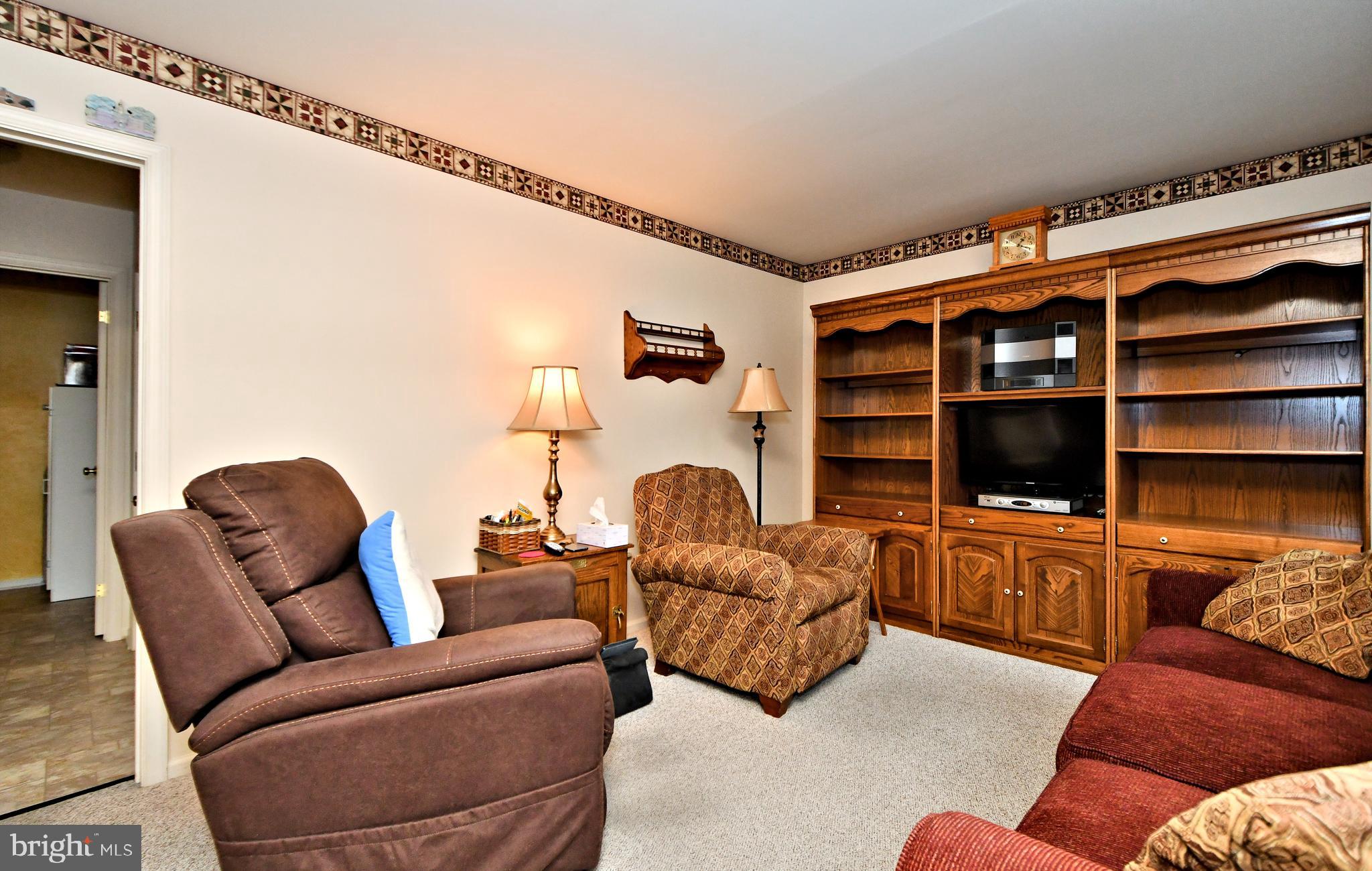 217 Jade Dr