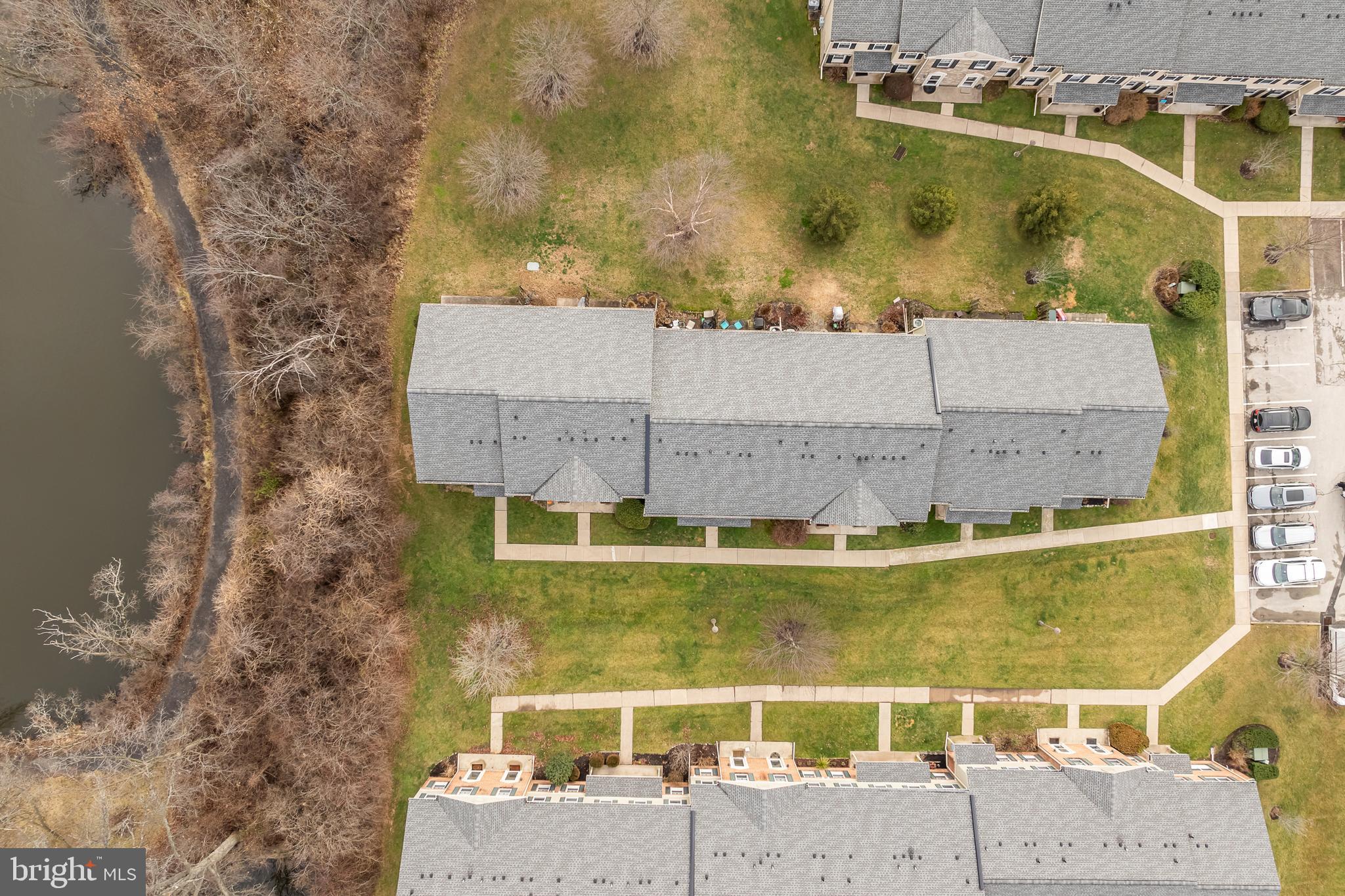 24 Barclay Ct #204 U-24