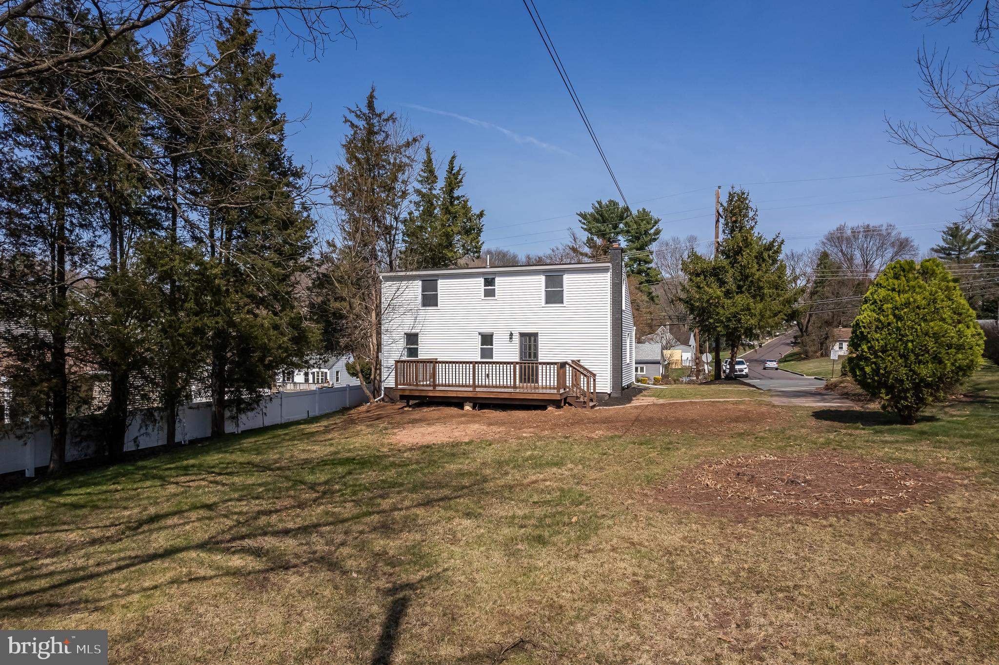 717 2nd Ave