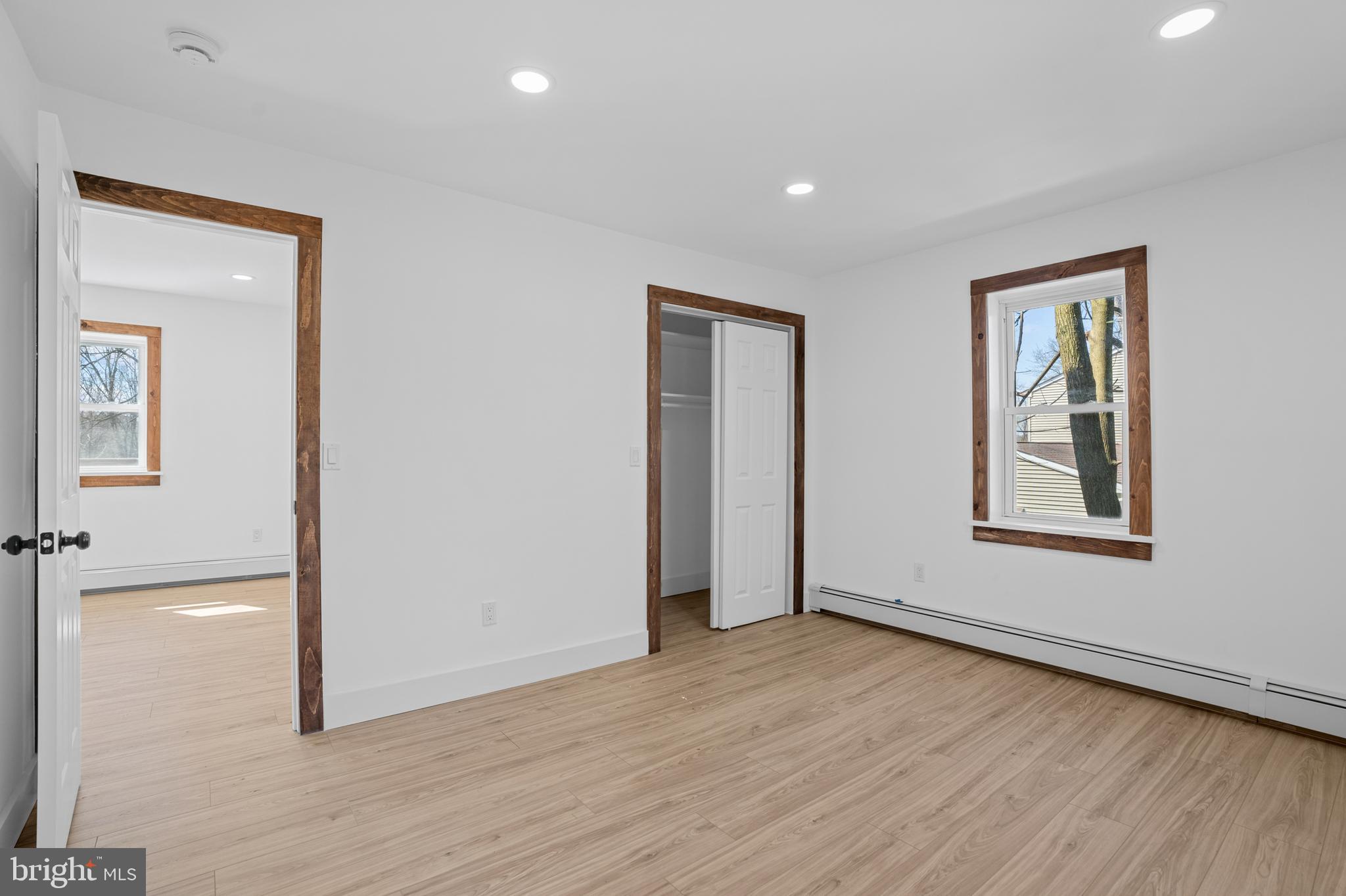 717 2nd Ave