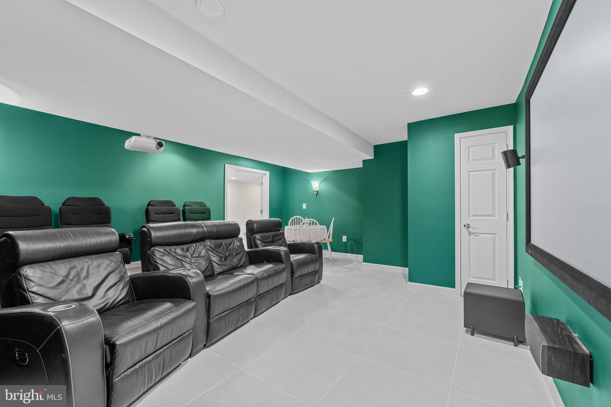 82 Mallard Ct
