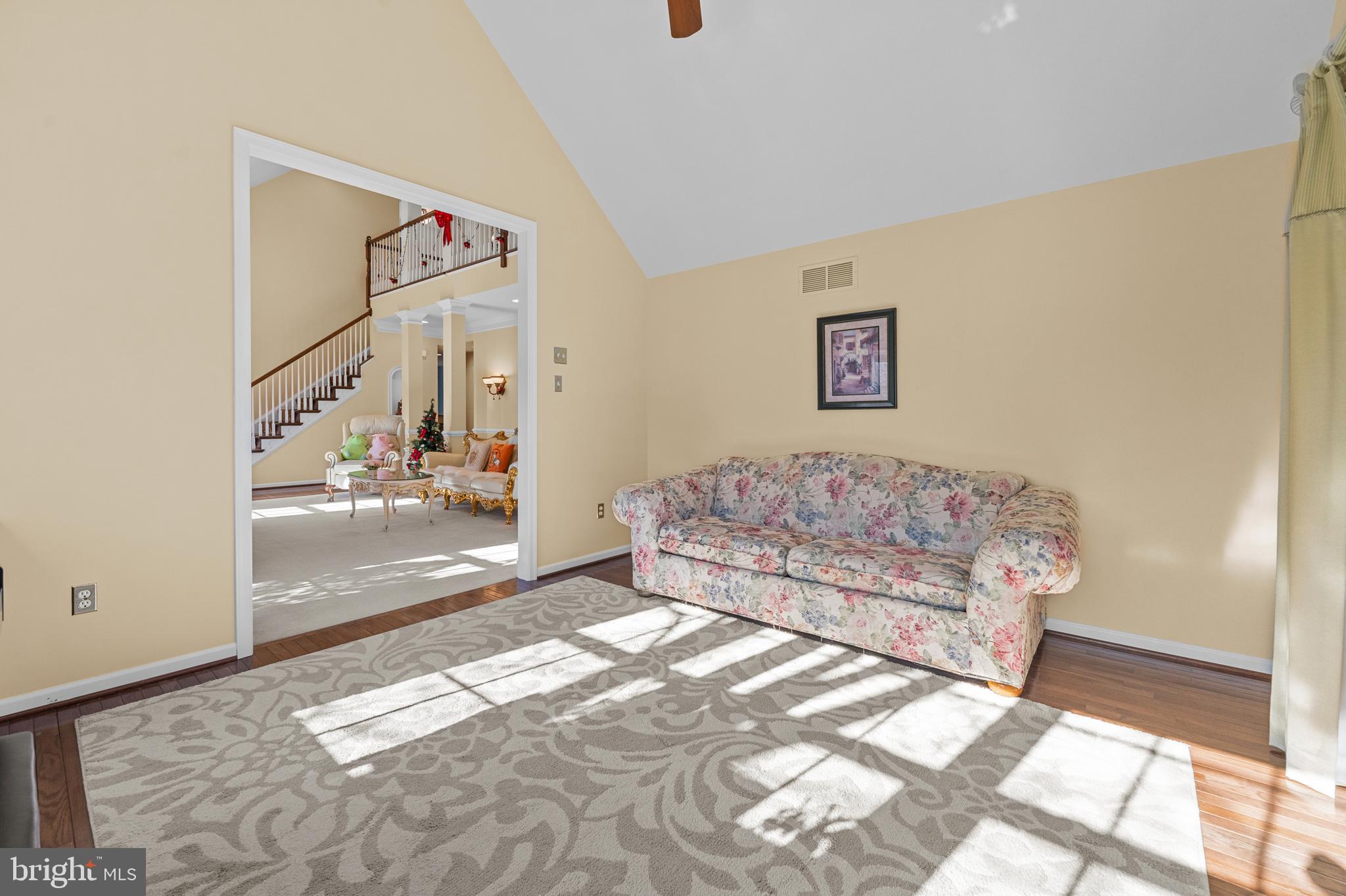 82 Mallard Ct