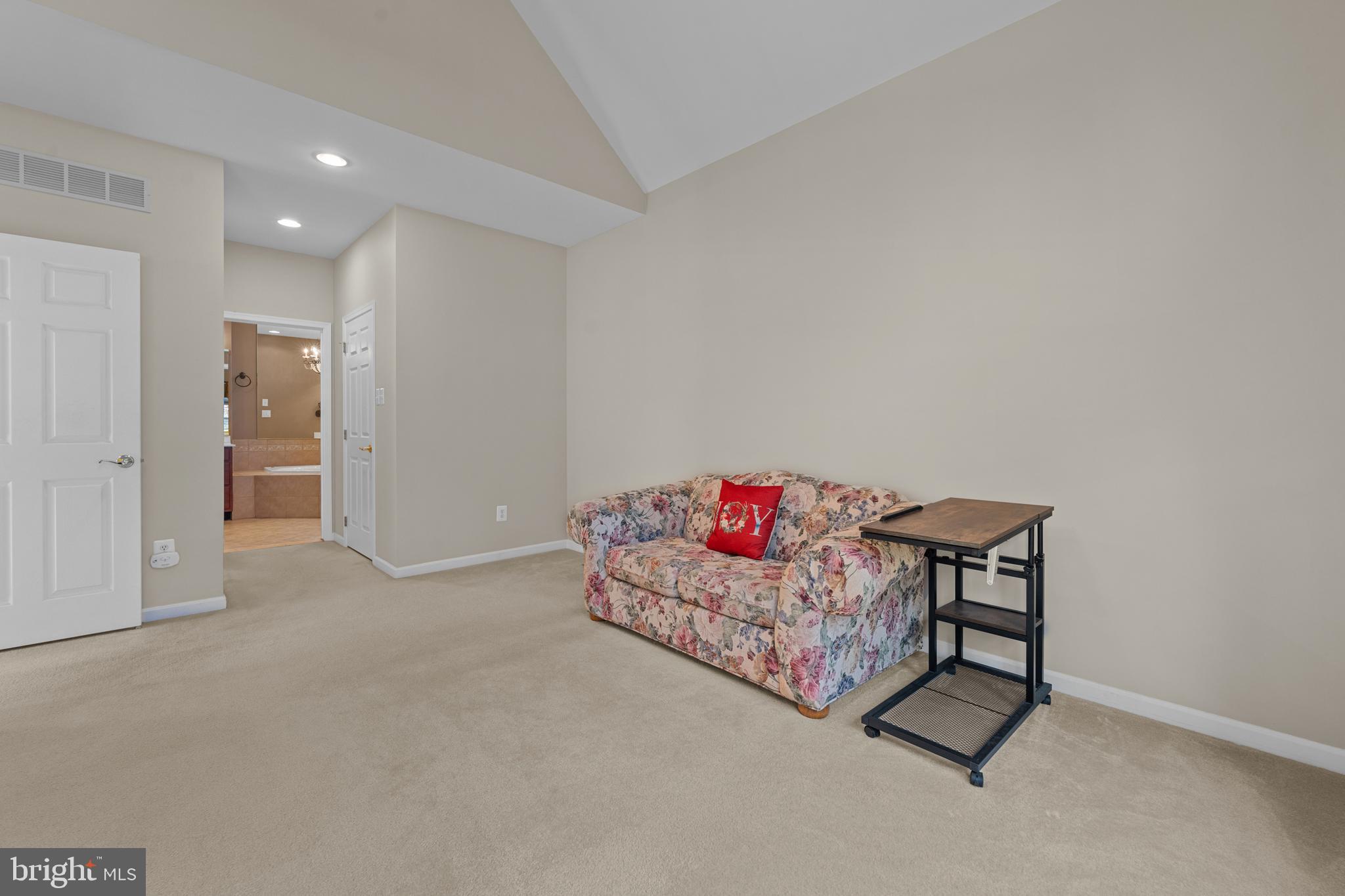 82 Mallard Ct