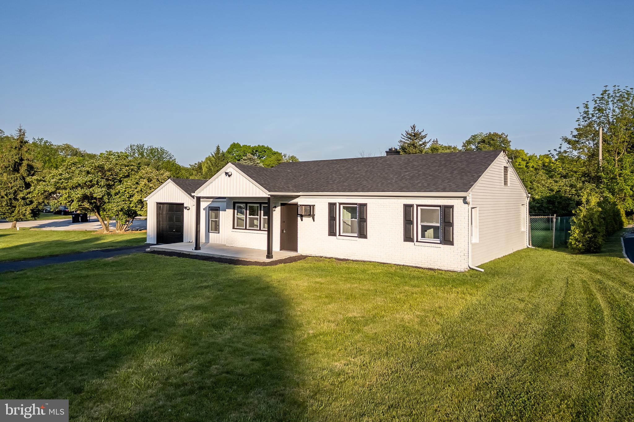 129 Ivy Ln