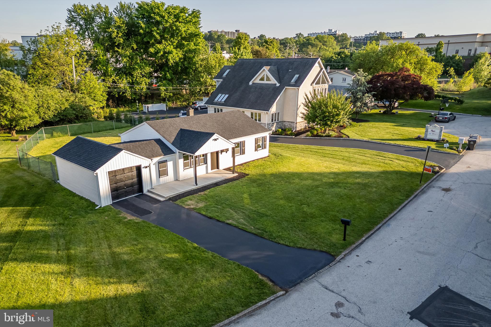 129 Ivy Ln