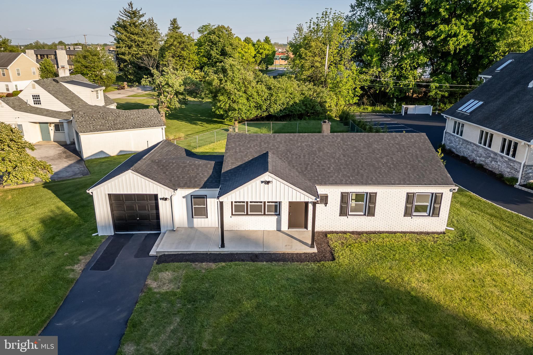 129 Ivy Ln
