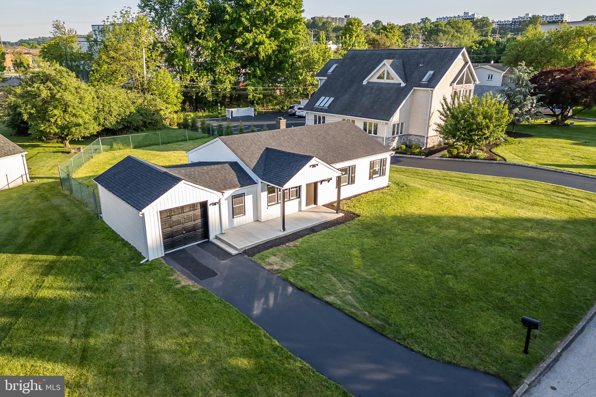 129 Ivy Ln