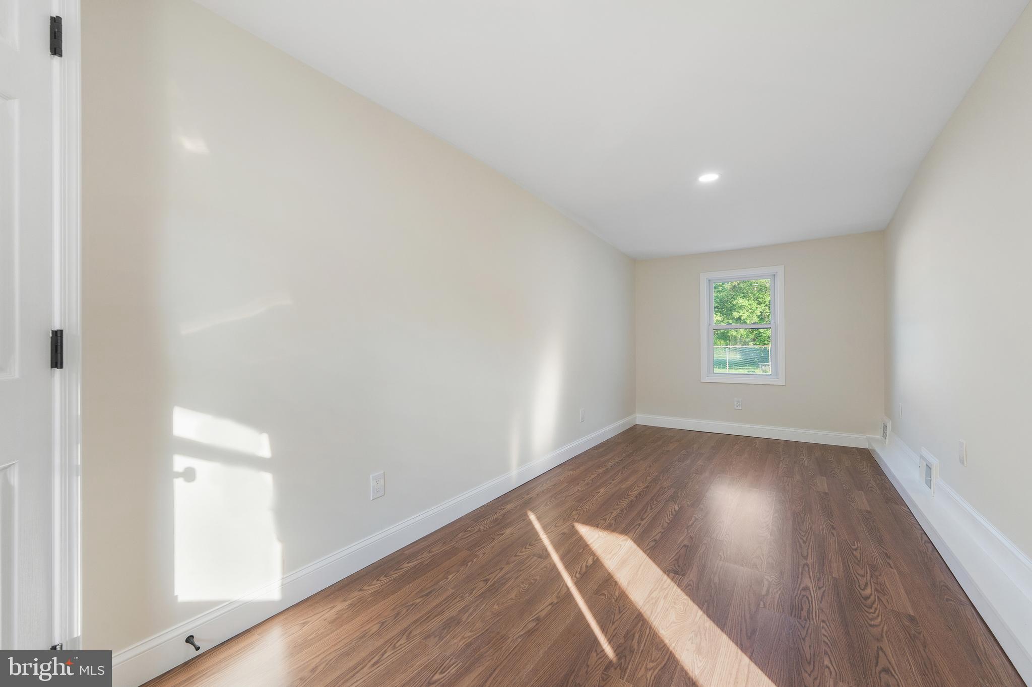 129 Ivy Ln