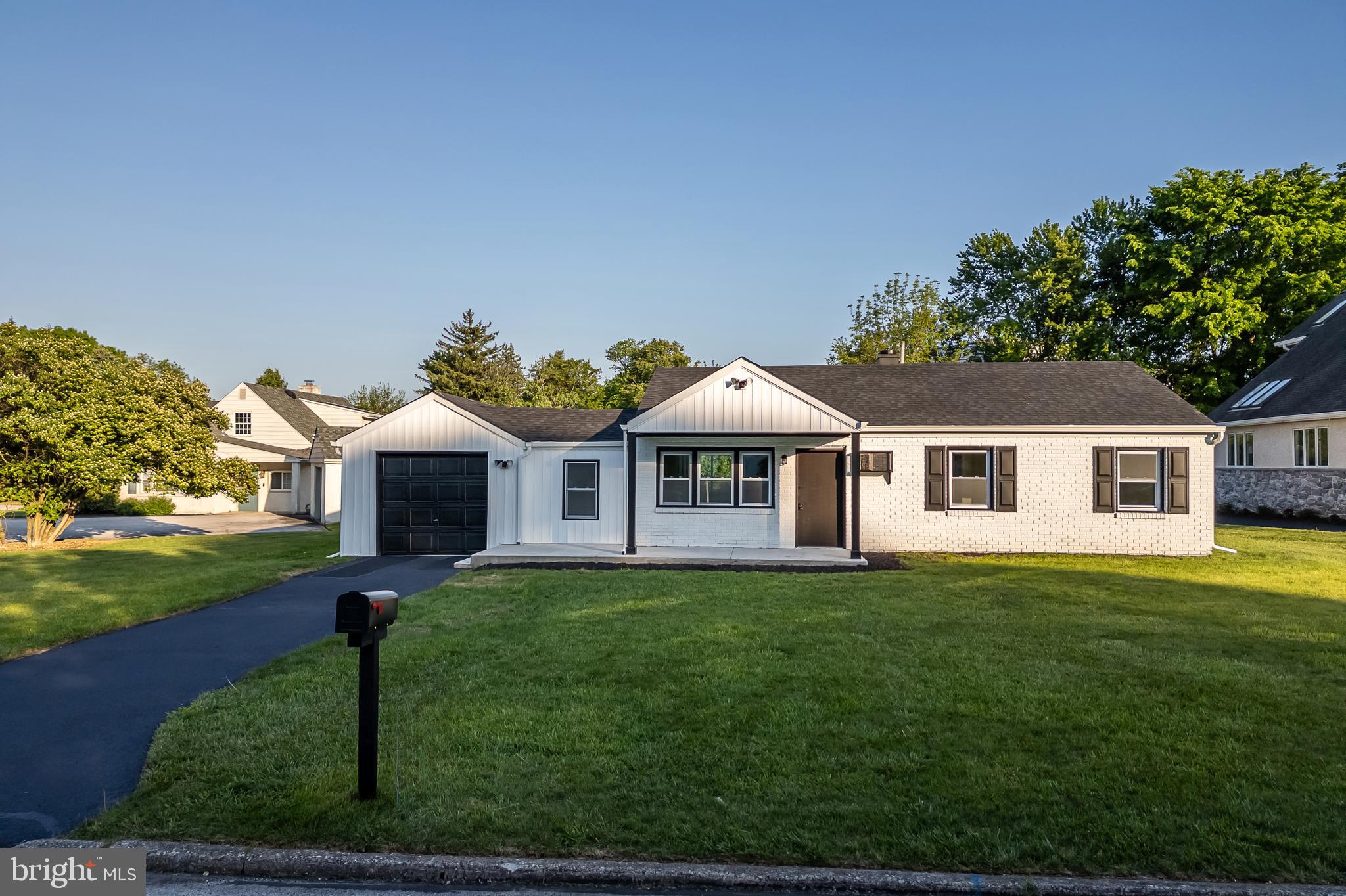 129 Ivy Ln