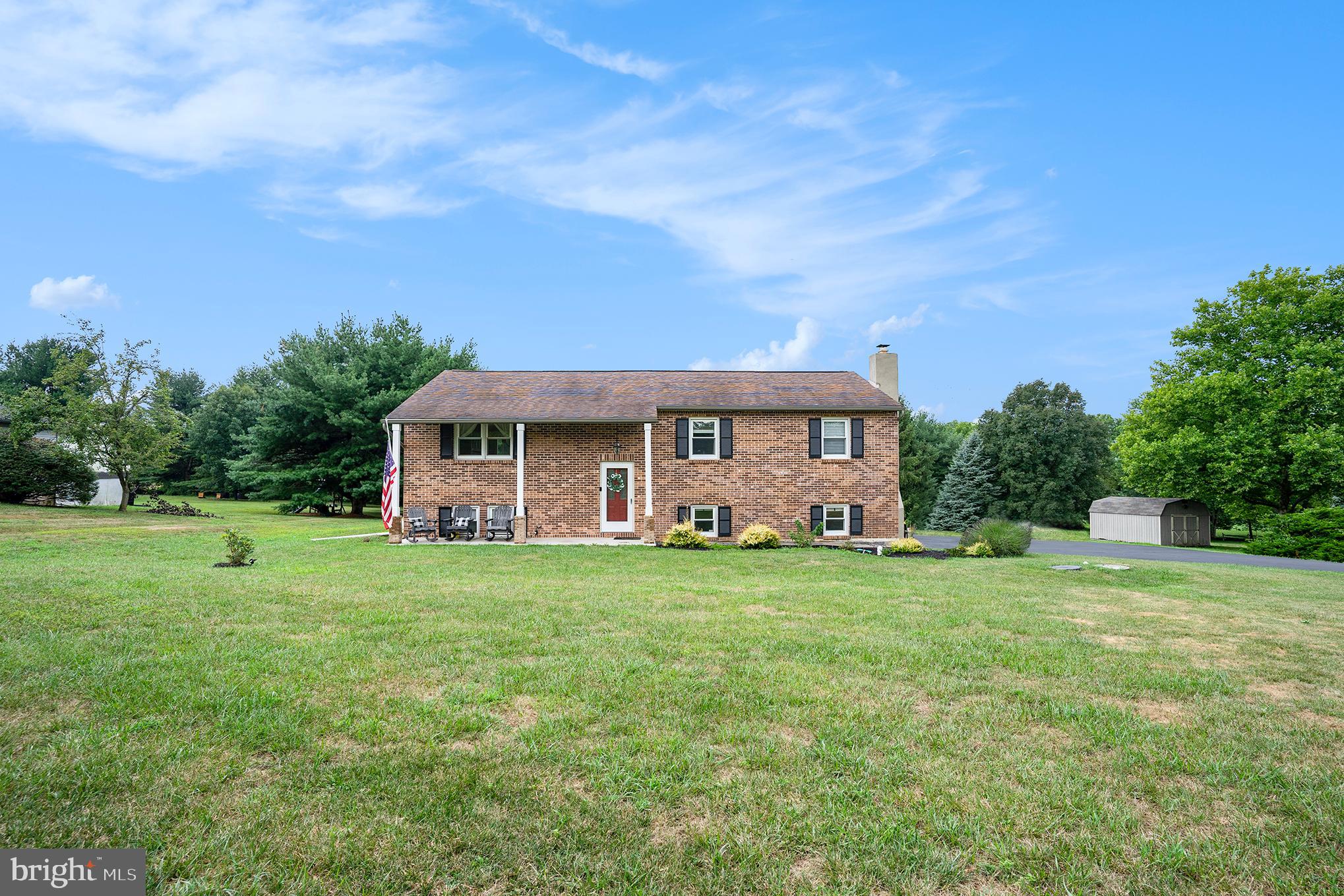 439 S Mennonite Rd