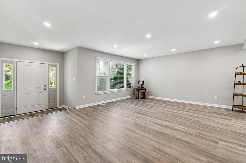 3138 Alpin Dr