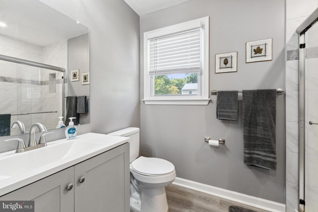 3138 Alpin Dr